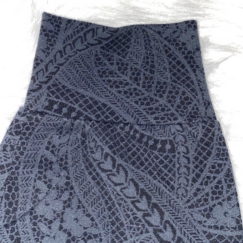 Athleta Salutation Textured Jogger - Picture 2 of 7
